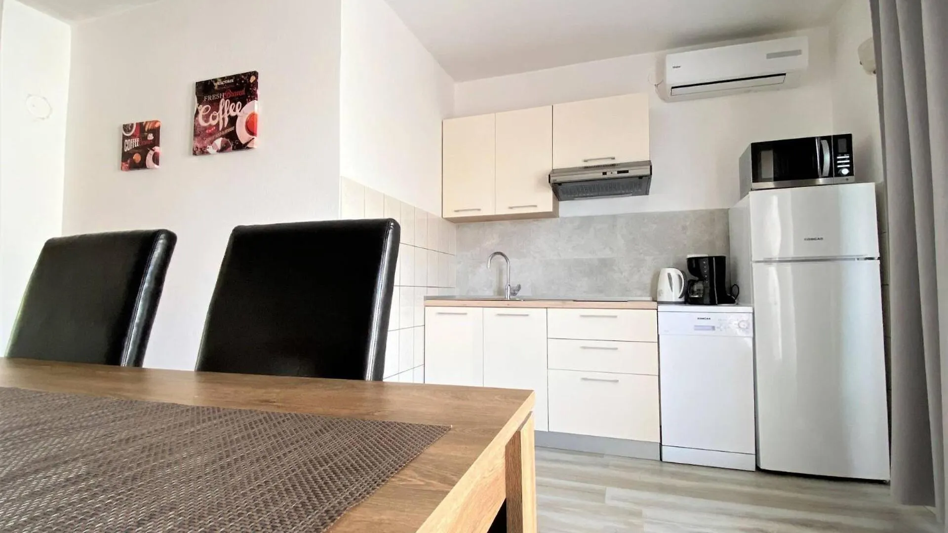Apartment Almira With Sea View Krk Town